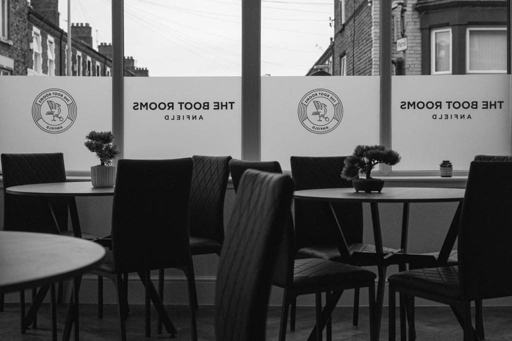 The Boot Rooms Anfield Liverpool Exterior foto